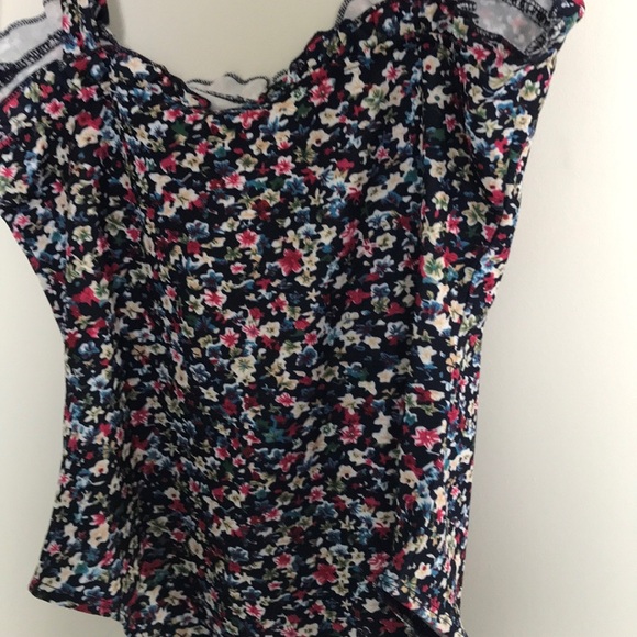 XS body suit. New without tags - Picture 3 of 4